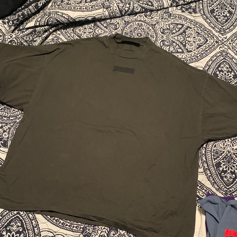 Men's Olive Green Crewneck Short-Sleeve Shirt
